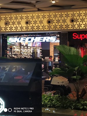skechers-t2-domestic-terminal-mumbai-airport